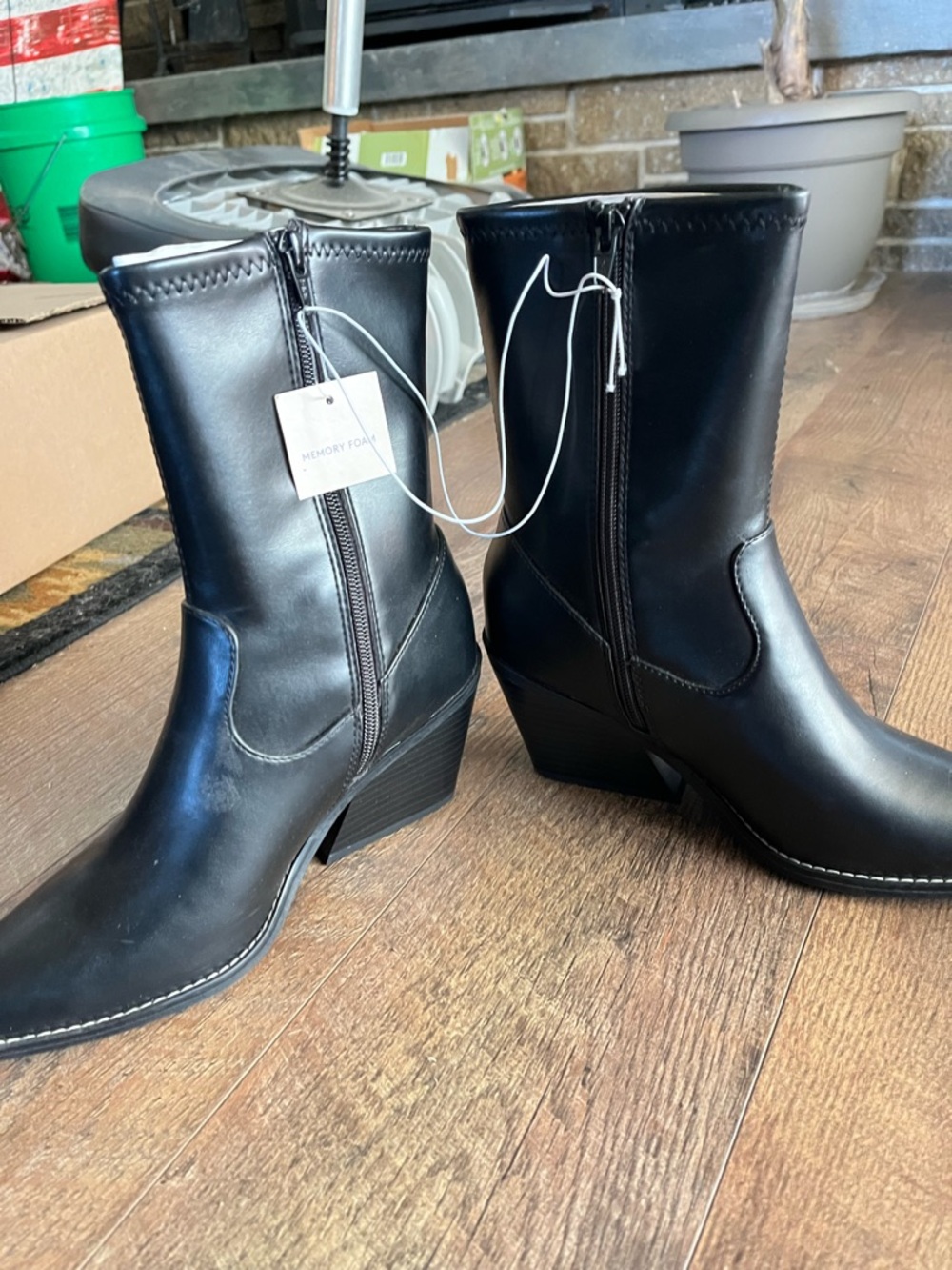 Target Black Pointed-Toe Mid-Calf Heeled Boots - Picture 2 of 2